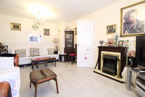 11 Buckle Close, Luton, LU3 3SZ