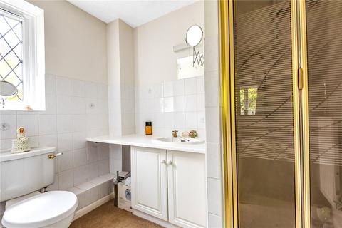 4 Caerleon Close, Hindhead, GU26 6PL