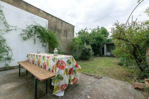 94a Ashburnham Road, London, NW10 5SE