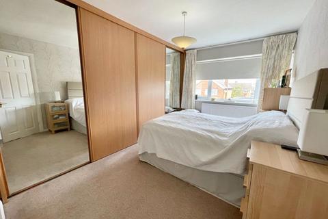 5 Brierley Close, Dunstable, LU6 3NB