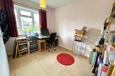 5 Brierley Close, Dunstable, LU6 3NB