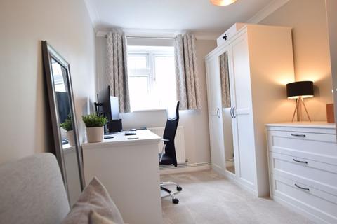 7 Elgal Close, Orpington, BR6 7BE