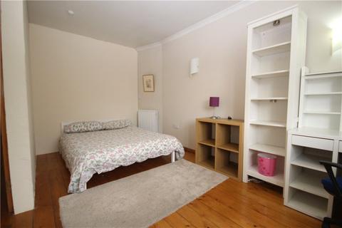 1 bedroom end of terrace house to rent, Walnut Tree Close, Guildford, GU1