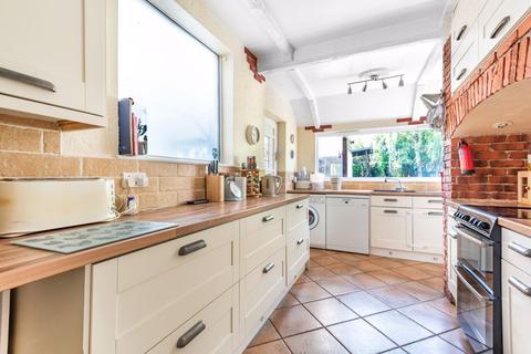 53 East Drive, Carshalton, SM5 4PA