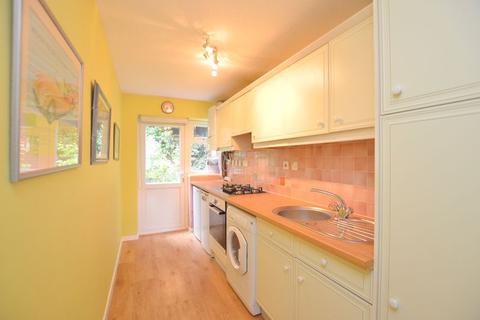 20 Beeton Close, Pinner, HA5 4NZ