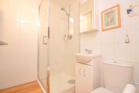 20 Beeton Close, Pinner, HA5 4NZ