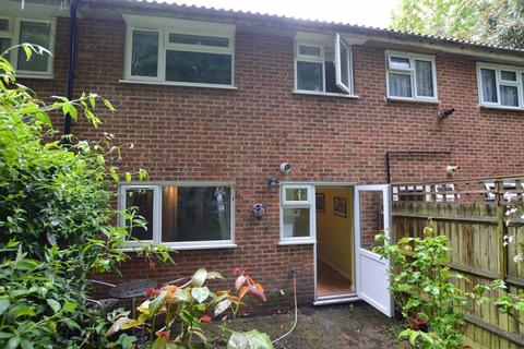 20 Beeton Close, Pinner, HA5 4NZ