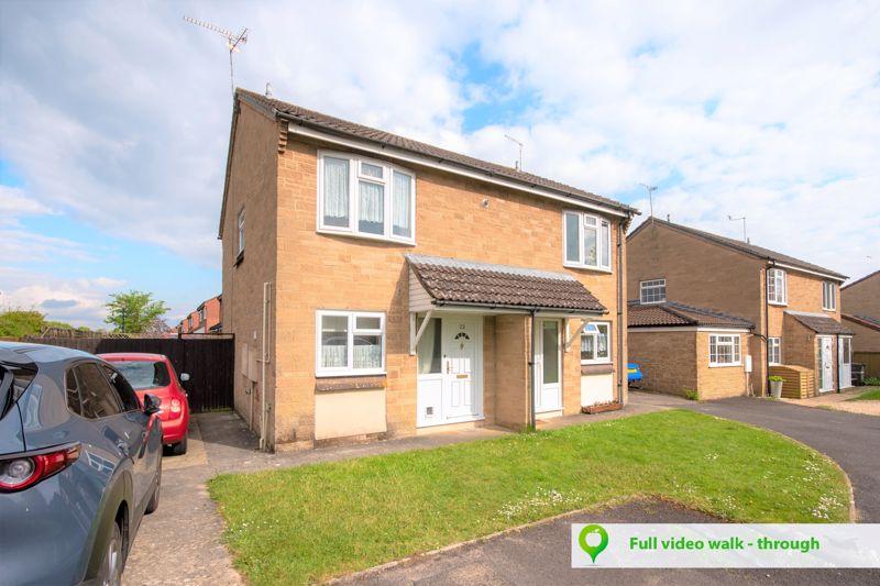 Abbey Manor Park, Yeovil 2 bed semidetached house £200,000