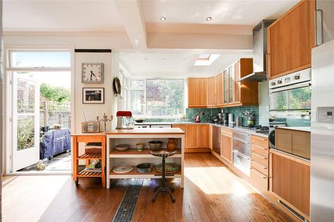 21 Westbourne Avenue, London, W3 6JL