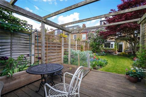 21 Westbourne Avenue, London, W3 6JL