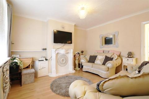 23 Chestnut Road, Dartford, DA1 2LB