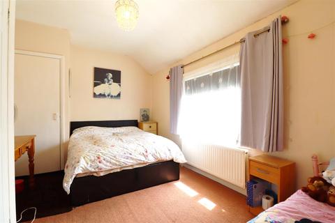 23 Chestnut Road, Dartford, DA1 2LB