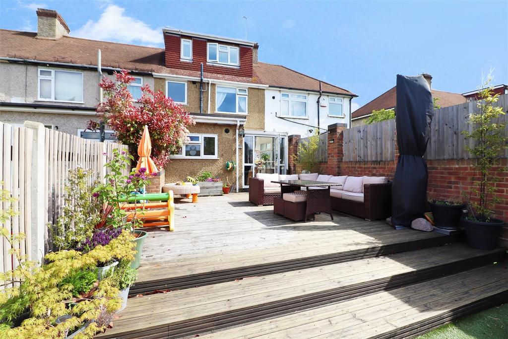 Park Mead, Sidcup 3 bed terraced house £425,000