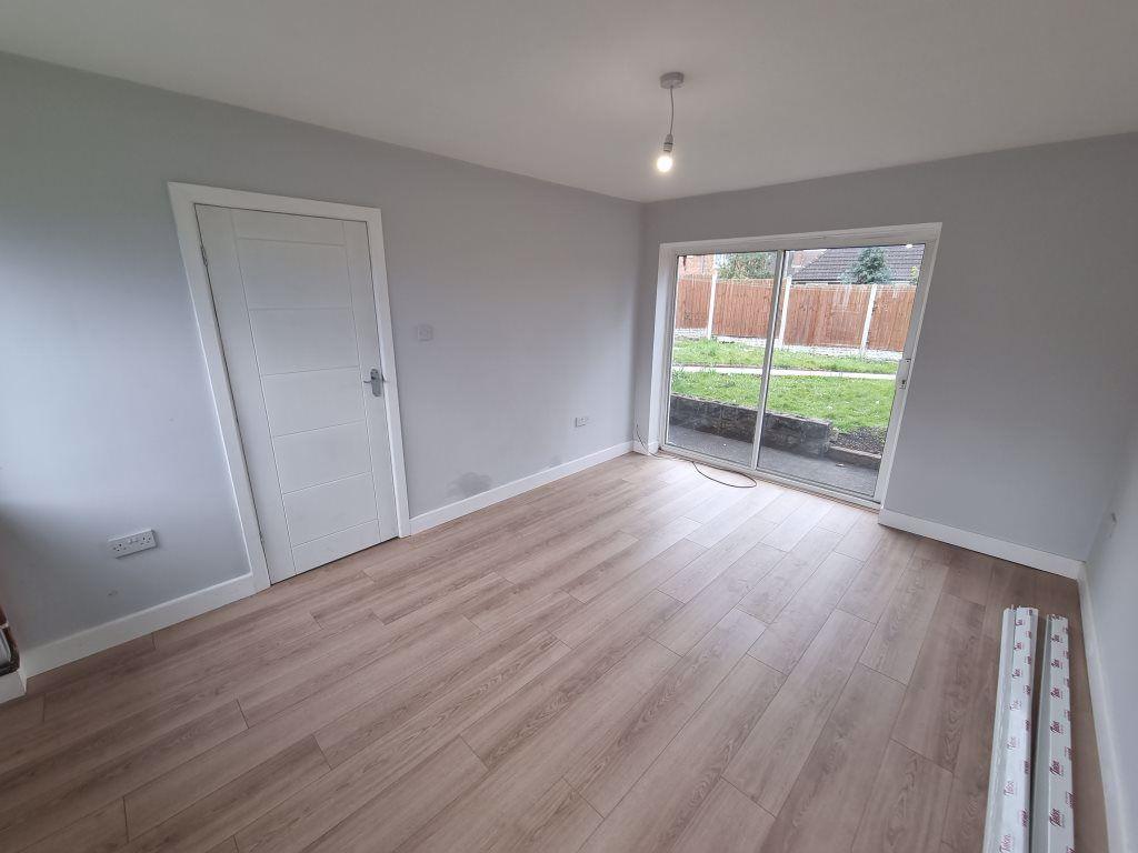 Doulton Road, Rowley Regis 3 bed semidetached house £795 pcm (£183 pw)
