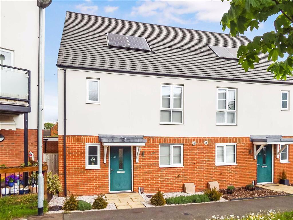 Spencer Way, Stevenage, Hertfordshire, SG2 3 bed semidetached house