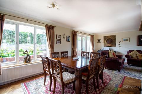15 Bramble Mead, Balcombe, Haywards Heath, RH17 6HU