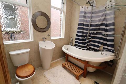 43 College Road, Manchester, M16 8EJ