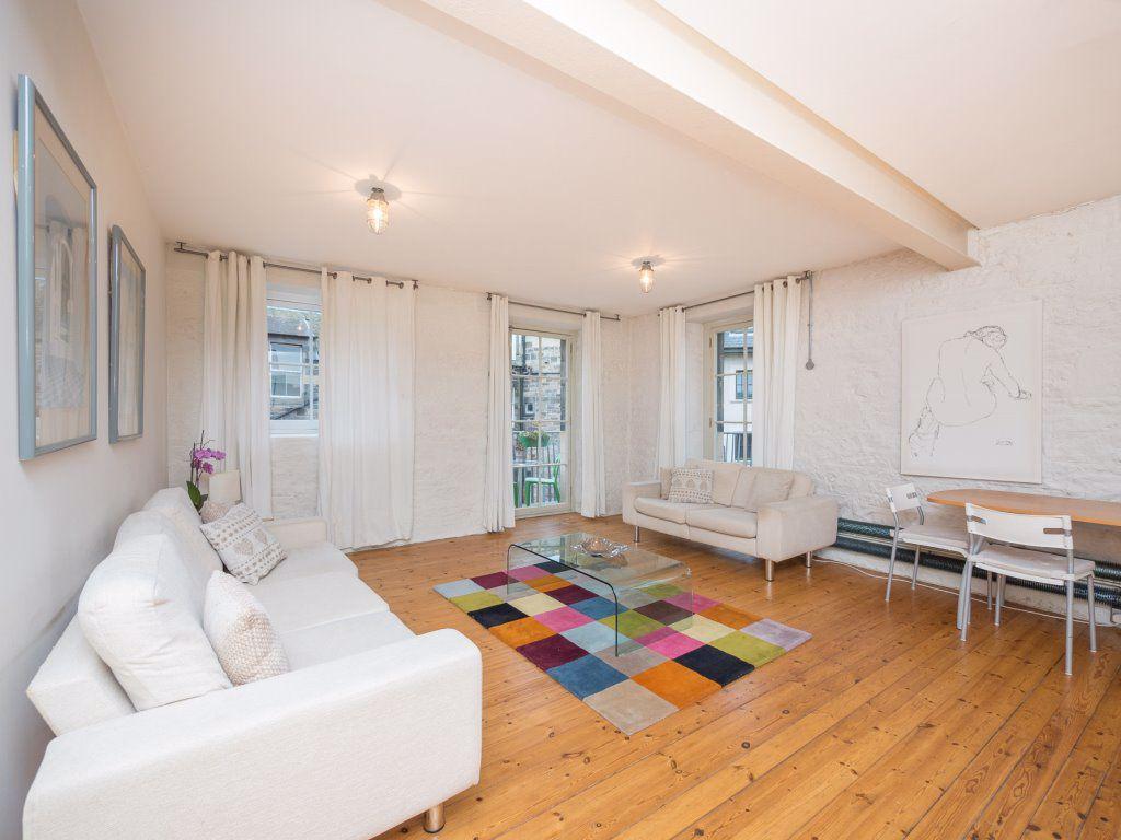 MARITIME STREET, LEITH, EH6 6SB 2 bed flat £1,155 pcm (£267 pw)