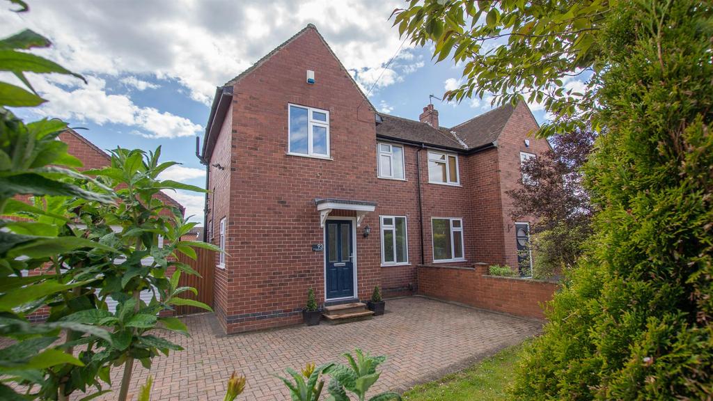 Hamilton Drive, York, YO24 4JP 2 bed semidetached house £995 pcm (£