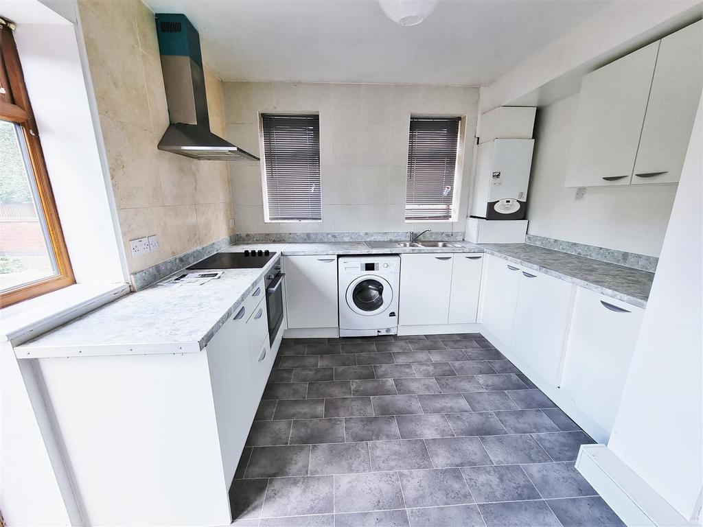 Crossway Road, Finham, Coventry 6 bed end of terrace house £1,150 pcm