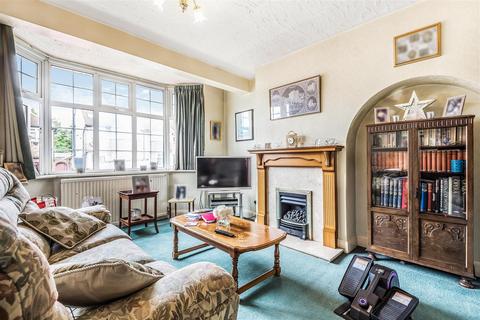 10 Salcombe Drive, Morden, SM4 4LD