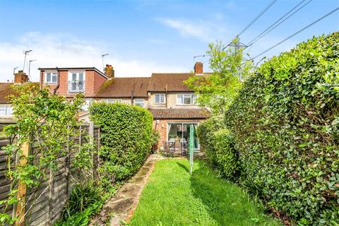 10 Salcombe Drive, Morden, SM4 4LD
