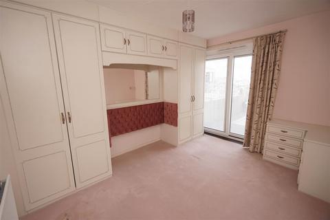 56 Ainse Road, Blackrod, Bolton, BL6 5HA