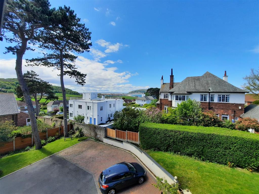 Bryn Y Bia Road, Llandudno 2 bed apartment £249,950