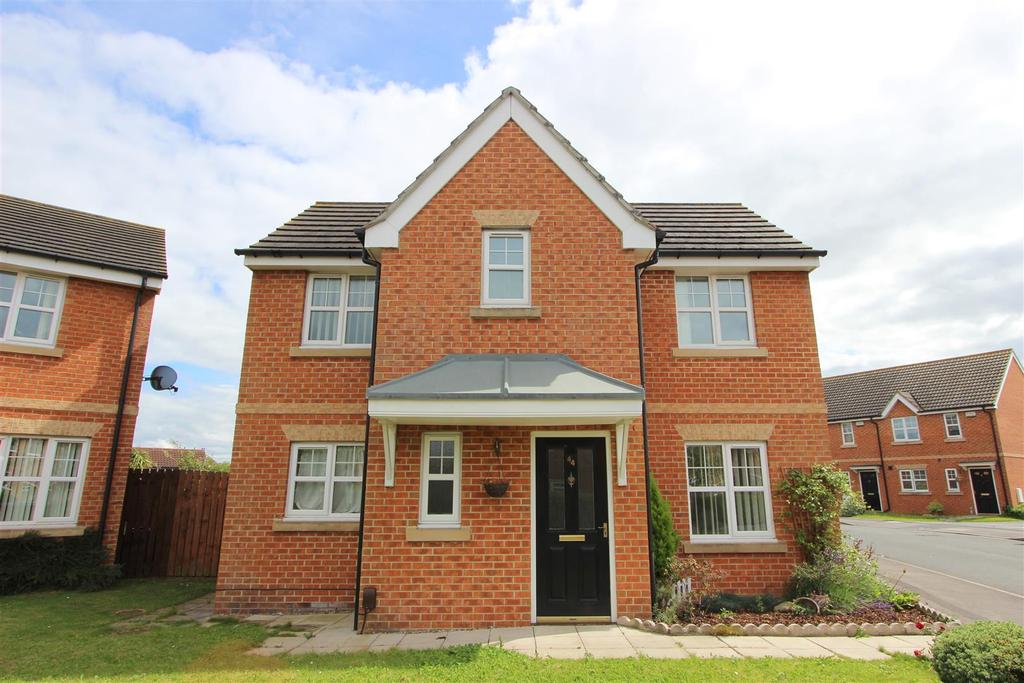 Richmond Way, Darlington 3 bed detached house £625 pcm (£144 pw)