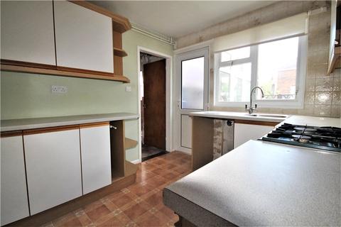 37 The Oval, Wood Street Village, Guildford, GU3 3DL