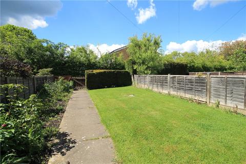 37 The Oval, Wood Street Village, Guildford, GU3 3DL