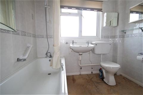 37 The Oval, Wood Street Village, Guildford, GU3 3DL