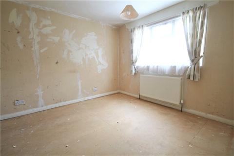 37 The Oval, Wood Street Village, Guildford, GU3 3DL