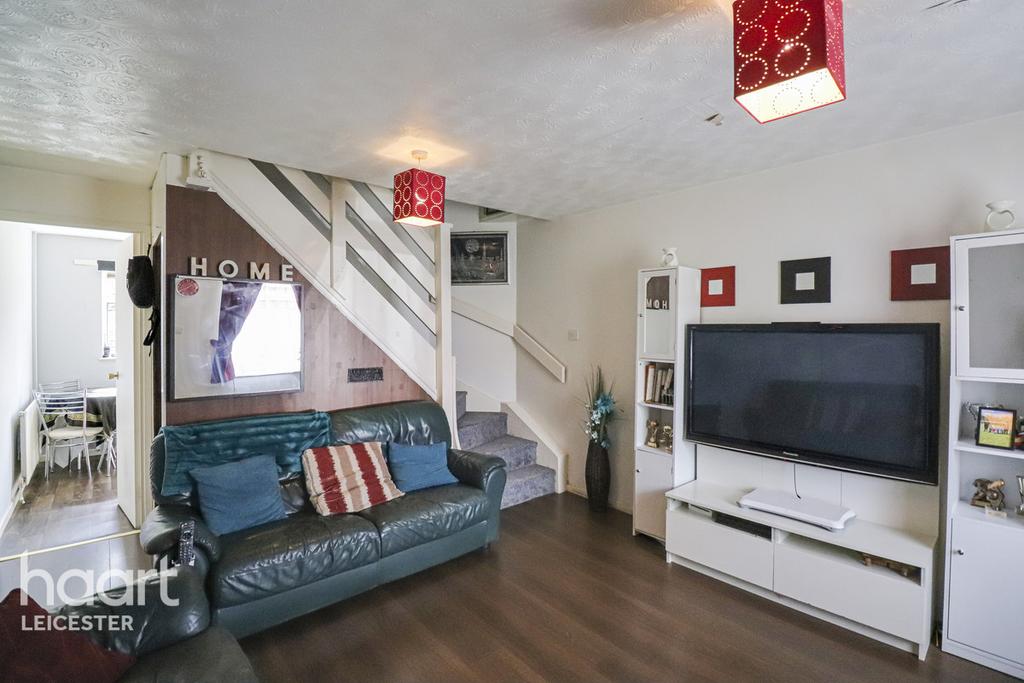 Trevino Drive, Leicester 2 bed semidetached house £210,000
