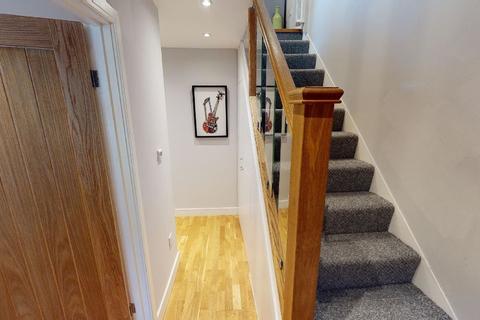 1 Clees Lane, Ystalyfera, Swansea, SA9 2BX