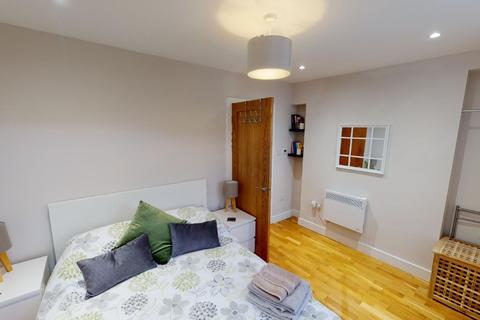 1 Clees Lane, Ystalyfera, Swansea, SA9 2BX