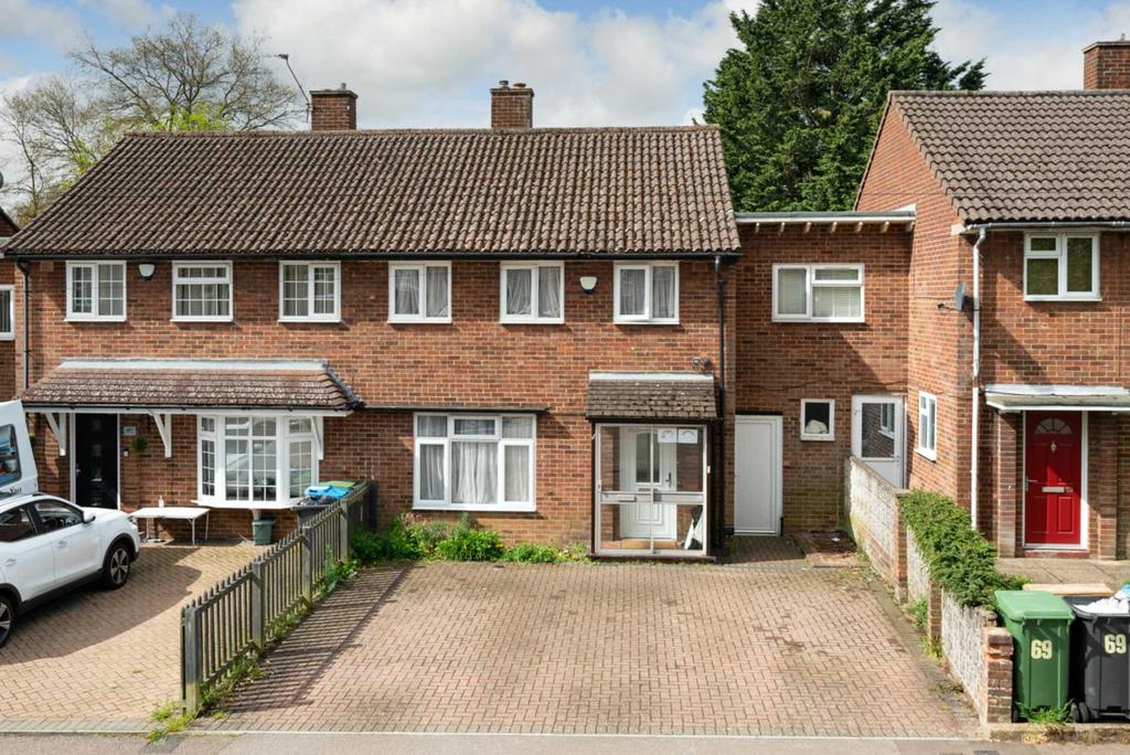 Briery Way, Hemel Hempstead 4 bed house £475,000