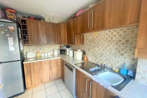 3 bedroom end of terrace house to rent, Moraunt Close, Gosport, Hampshire, PO12