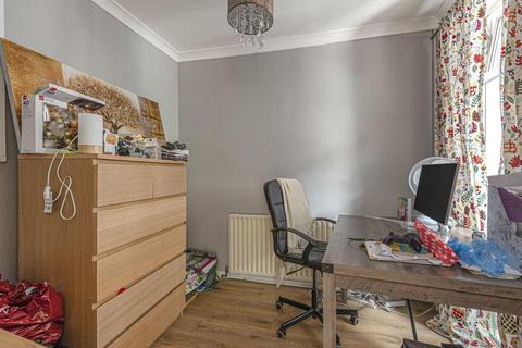 16 West Oak, Beckenham, BR3 5EZ