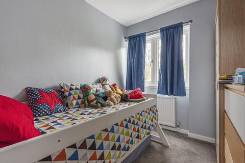 16 West Oak, Beckenham, BR3 5EZ