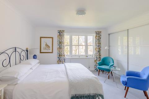 16 Cambridge Place, Cambridge, CB2 1NS