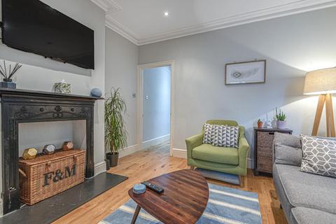 49 Avarn Road, London, SW17 9HB