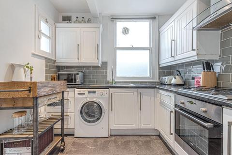 49 Avarn Road, London, SW17 9HB