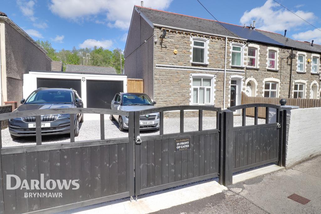 Bridge Street, Abertillery 3 bed end of terrace house £170,000