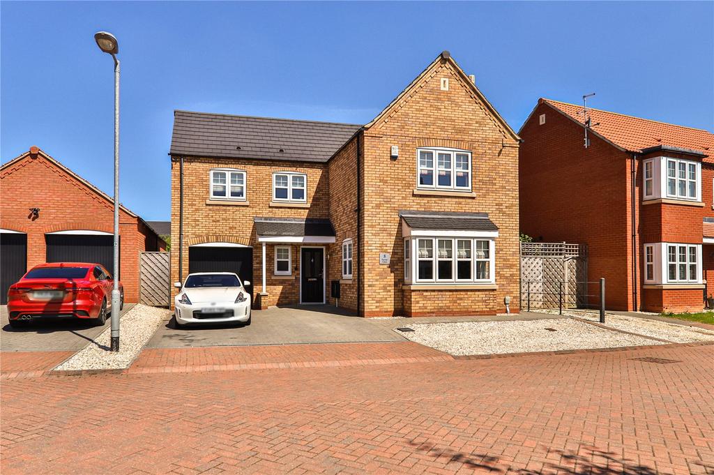 Farrier Close, Kingswood, Hull, HU7 4 bed detached house £310,000