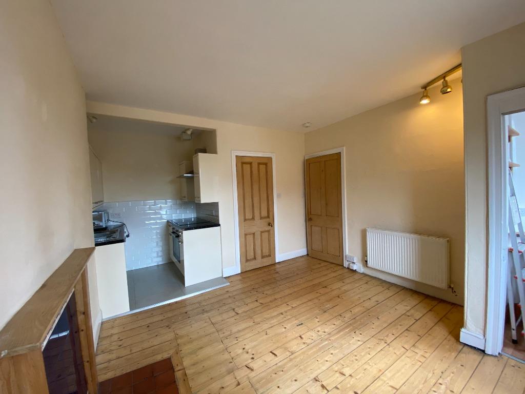 Wardlaw Terrace, Edinburgh, EH11 1 bed flat £650 pcm (£150 pw)