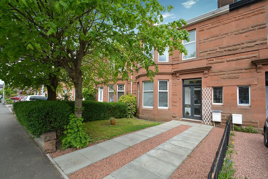 33 Kings Park Avenue, Kings Park, GLASGOW, G44 4UW 3 bed terraced house