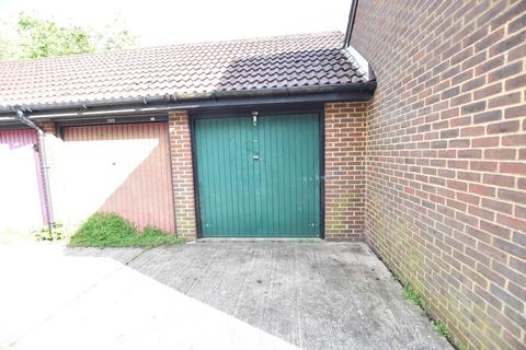 118 Beagle Close, Feltham, TW13 7DH