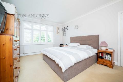 10 Ainsdale Road, London, W5 1JX