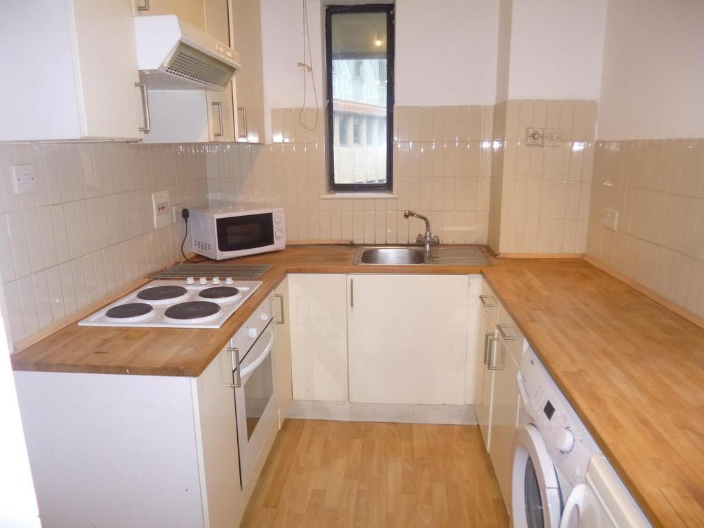 Fife Road, Kingston upon Thames, KT1 1 bed flat £279,950